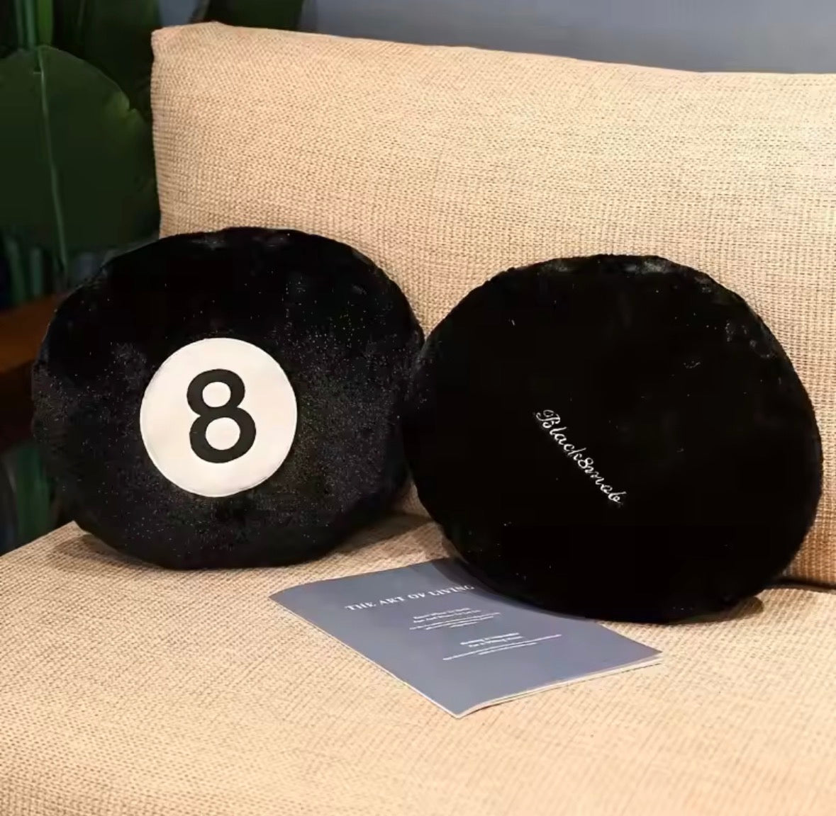 8 Ball Bundle (1 Plushie) (1 Rug)