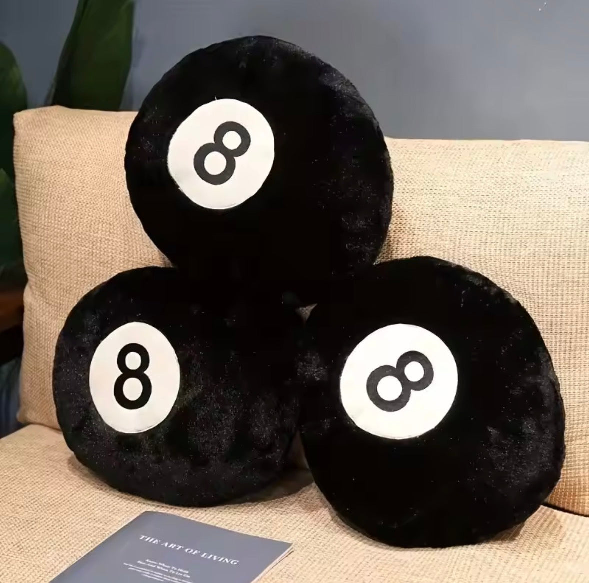 8-Ball Plushie (1 Plushie)